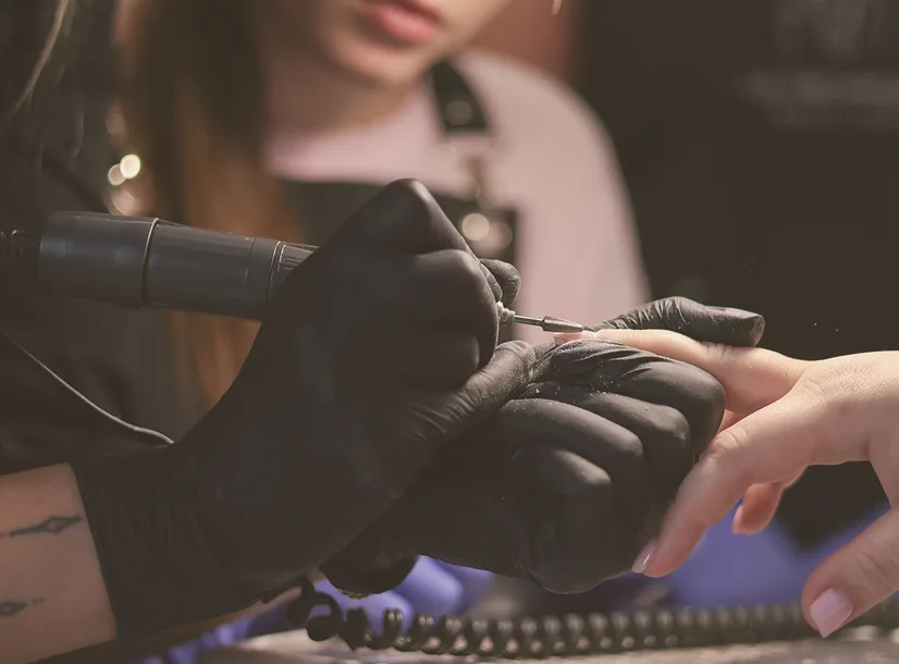 Zaczynasz naukę manicure od zera